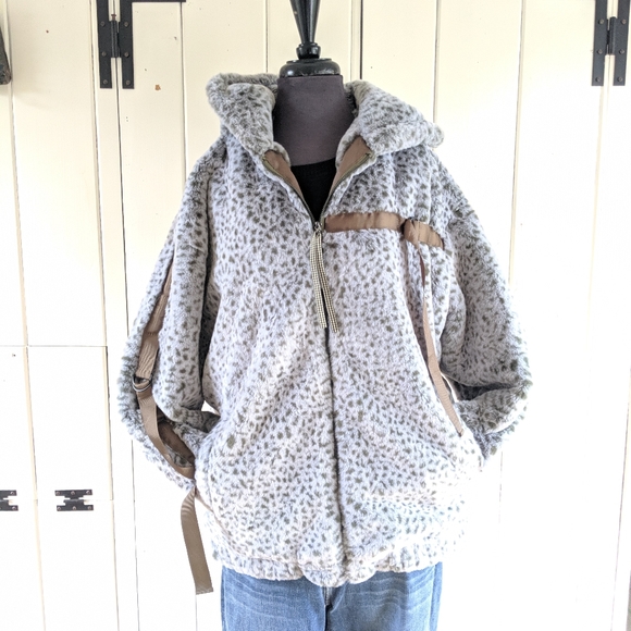 SOLD Jayley Faux Fur Teddy Jacket NWOT one size - Picture 4 of 11